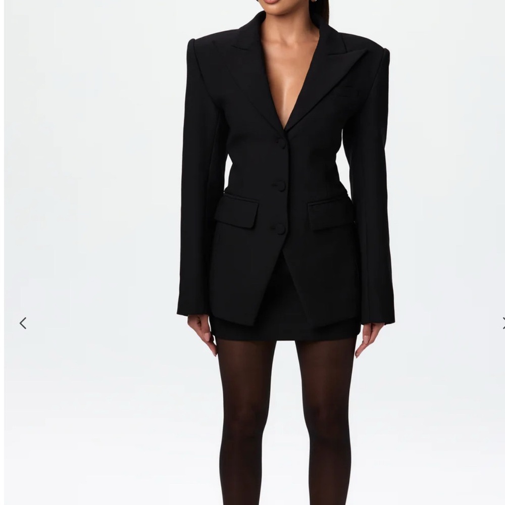 Black power shoulder Women's Blazer - Picture 2 of 6